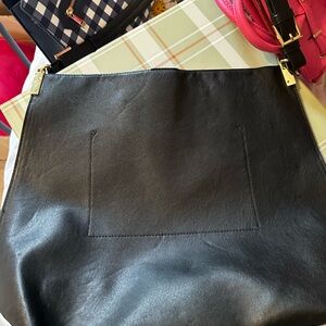 Black Leather Shoulder Bag - Unbranded